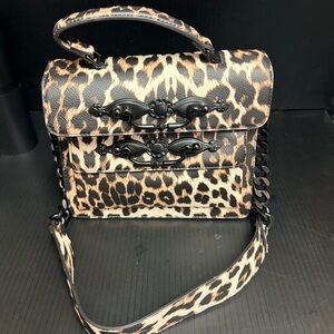 Betsy Johnson Stylish Chain Strap Handbag - Multicolor